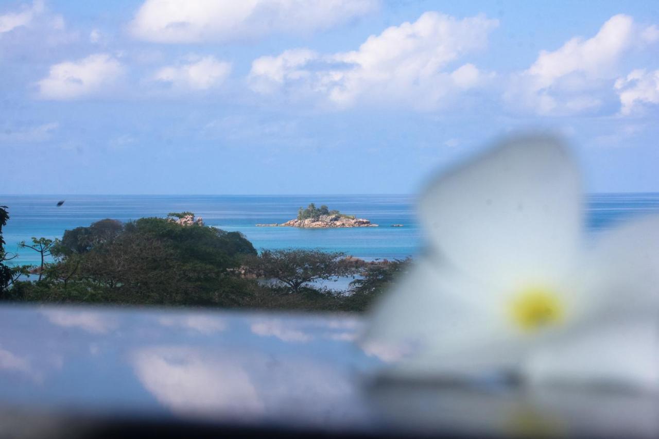 Exotic Guest House Anse Volbert Village Buitenkant foto
