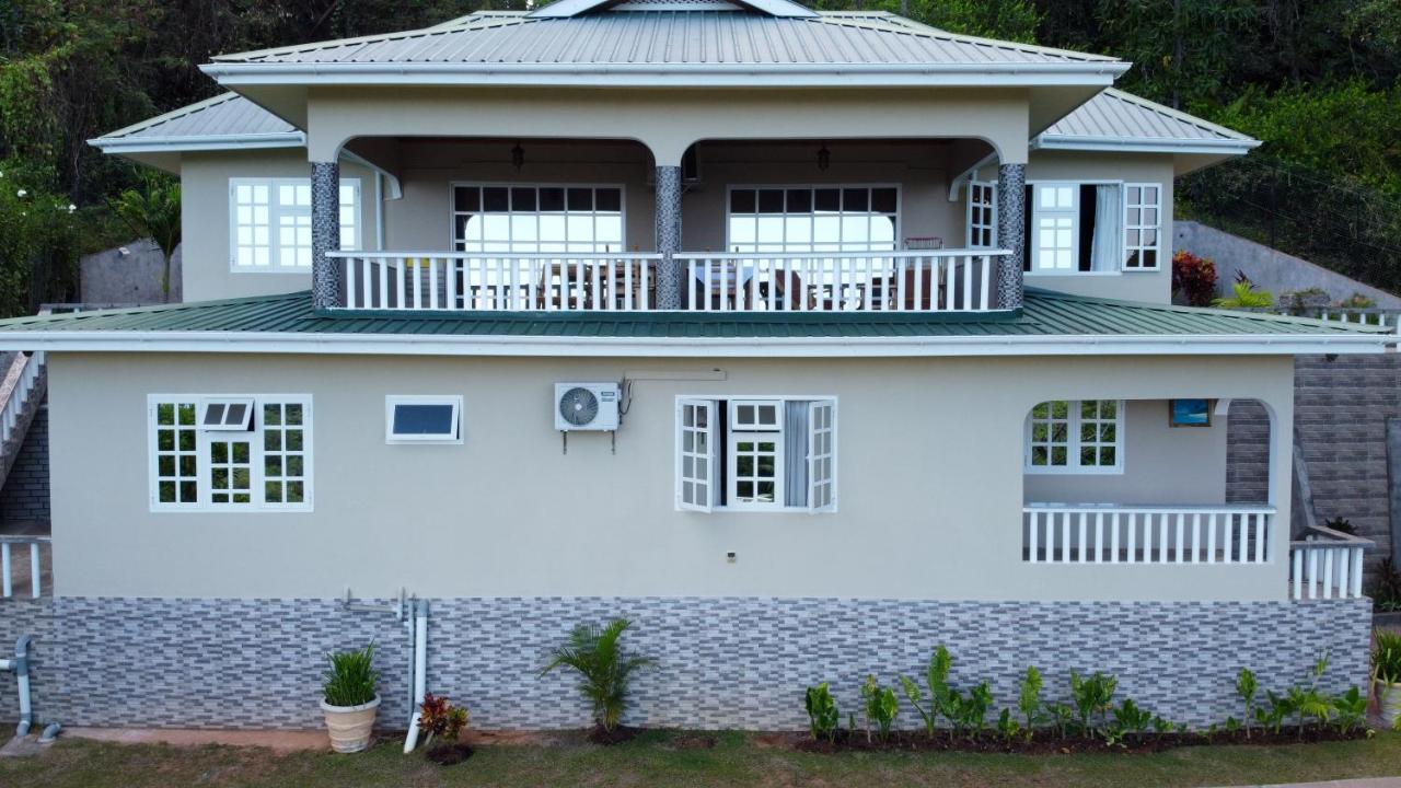 Exotic Guest House Anse Volbert Village Buitenkant foto