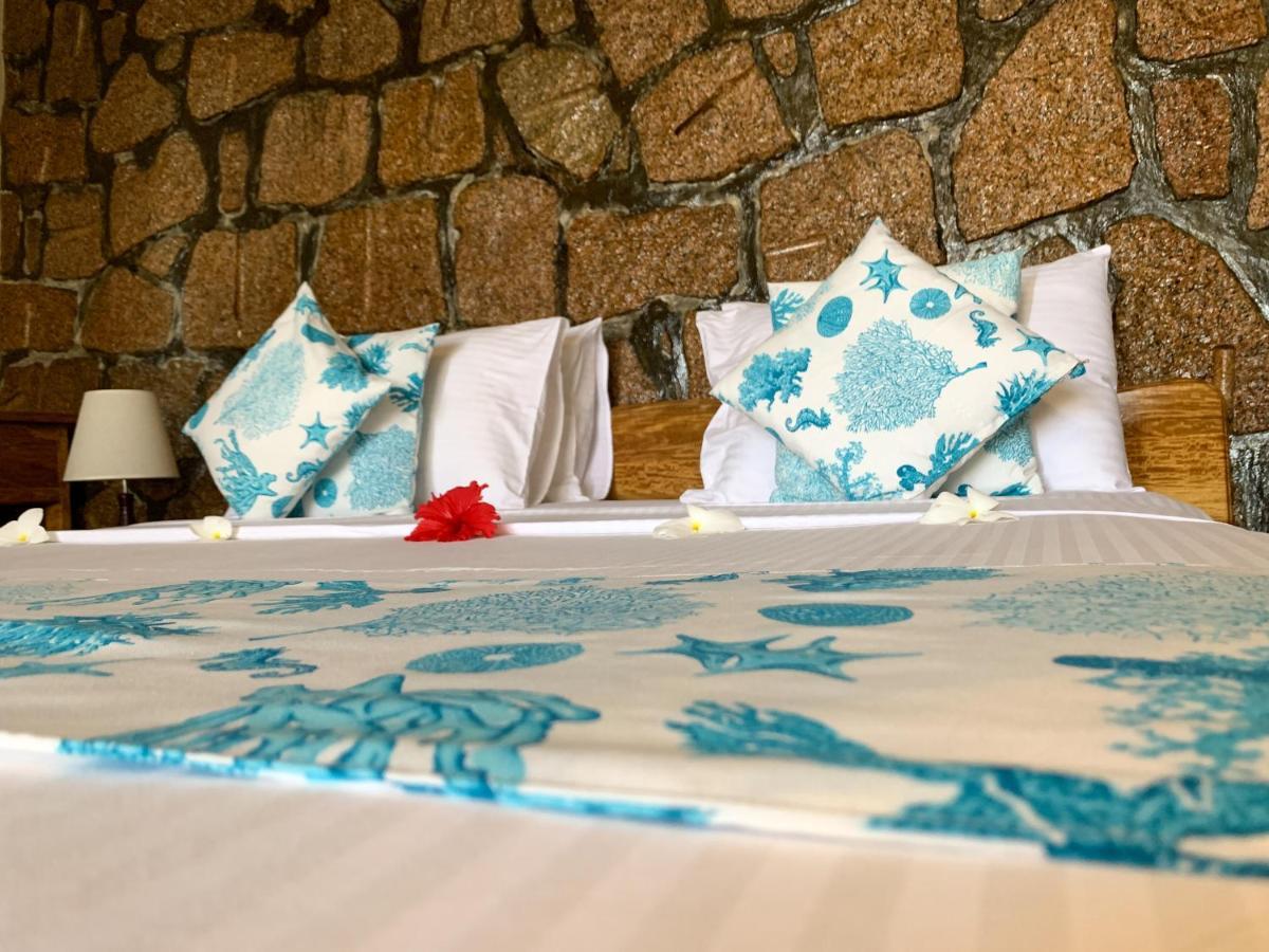 Exotic Guest House Anse Volbert Village Buitenkant foto