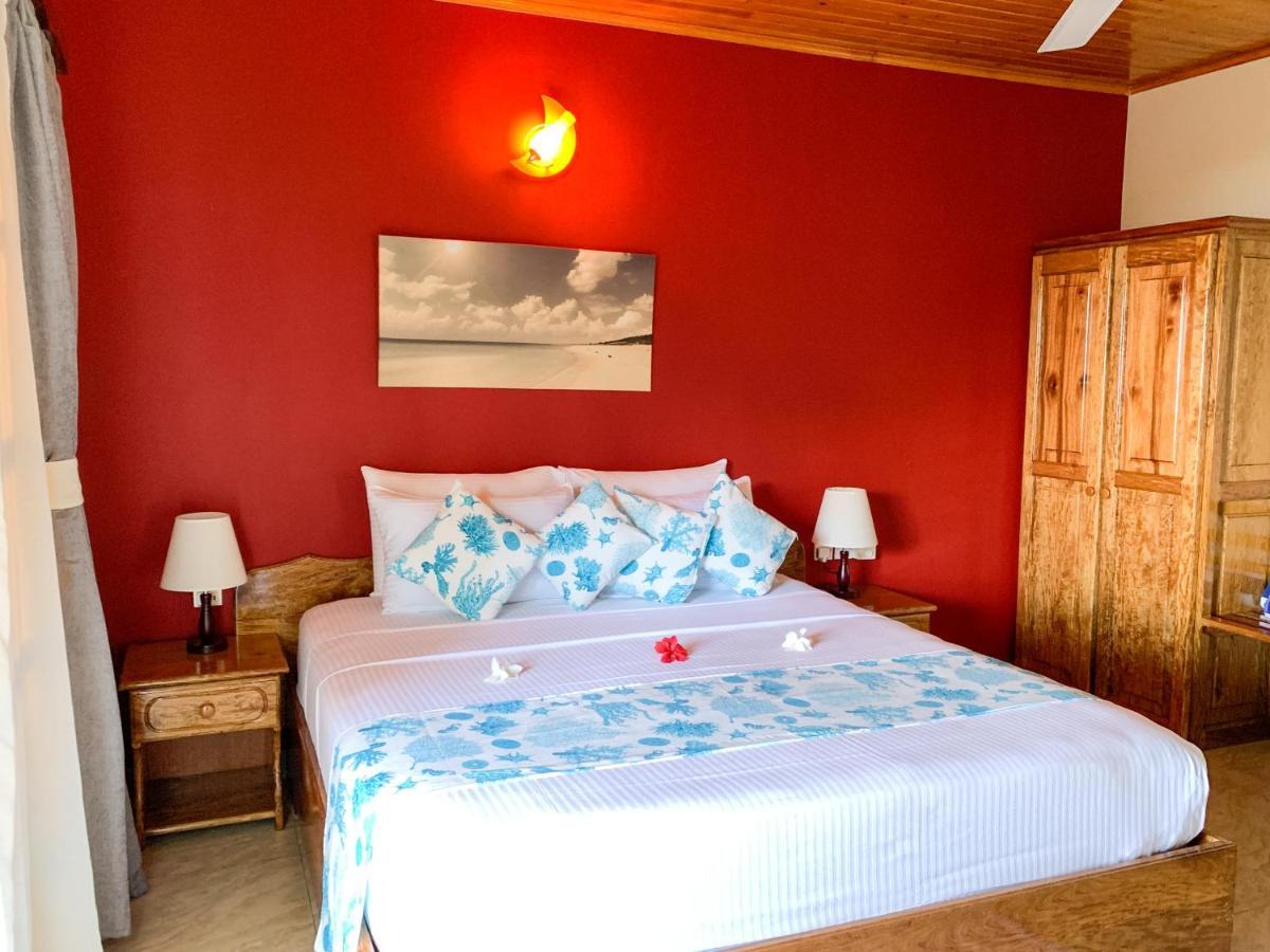 Exotic Guest House Anse Volbert Village Buitenkant foto