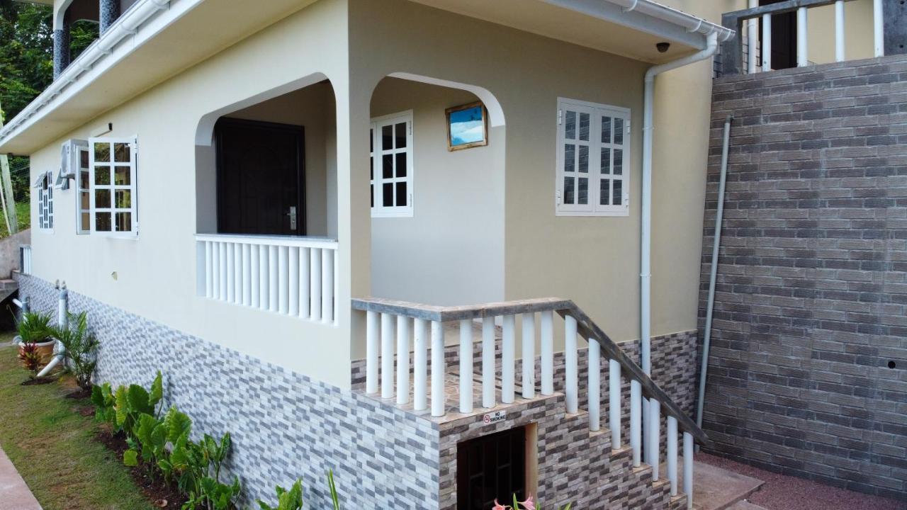 Exotic Guest House Anse Volbert Village Buitenkant foto