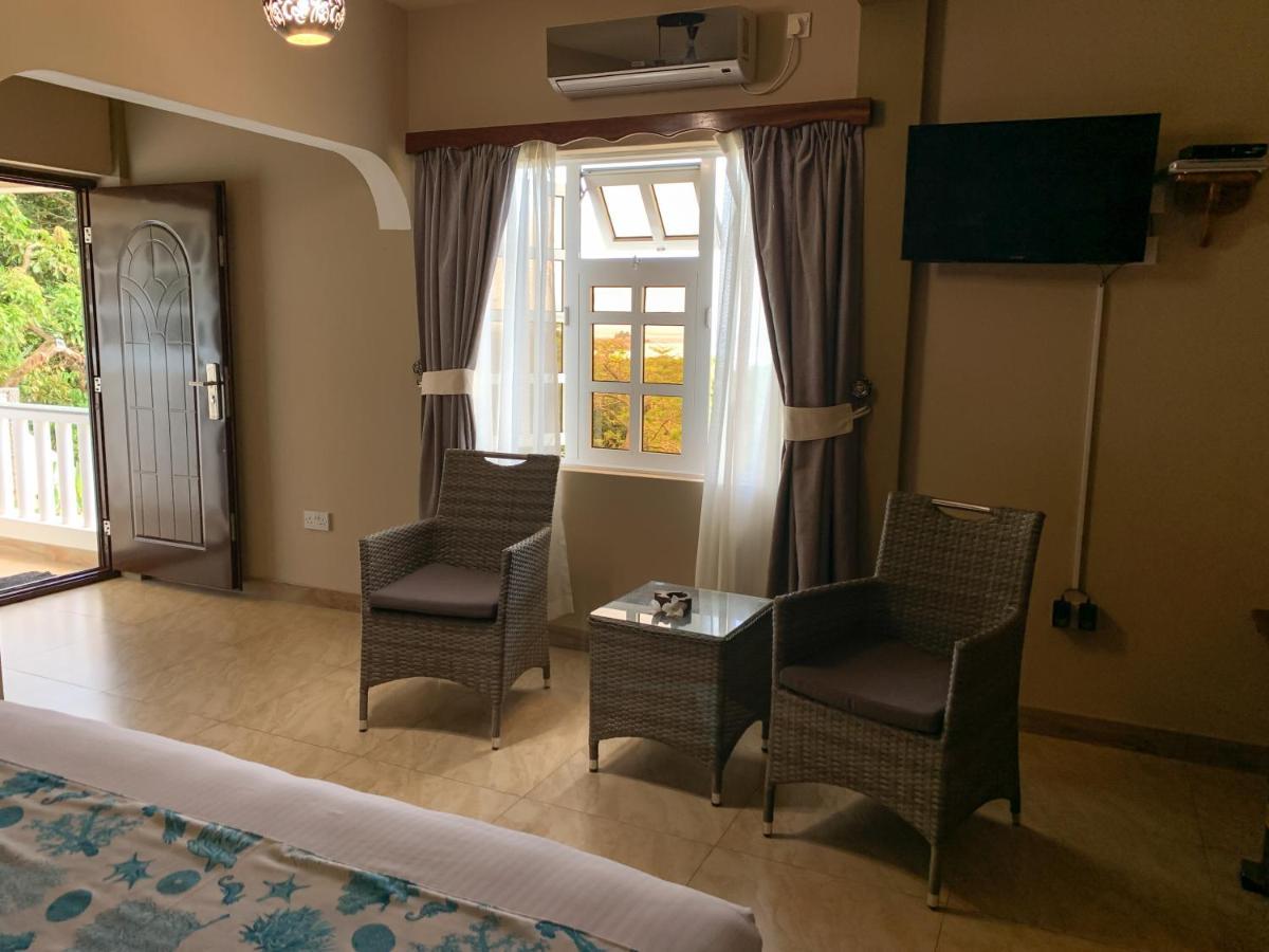 Exotic Guest House Anse Volbert Village Buitenkant foto