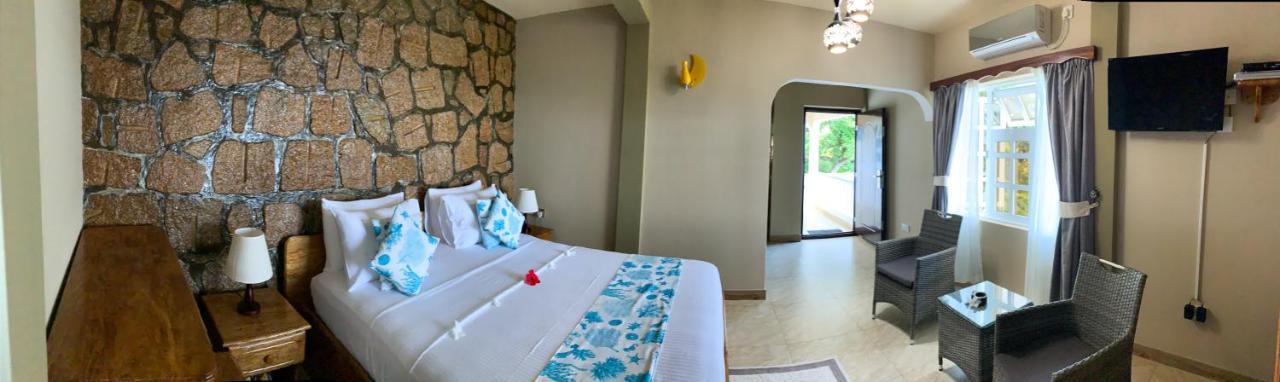 Exotic Guest House Anse Volbert Village Buitenkant foto
